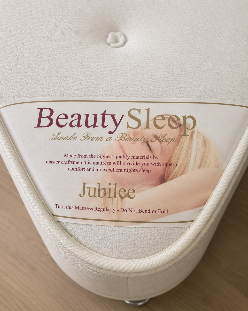 Jubilee Full Bed Set